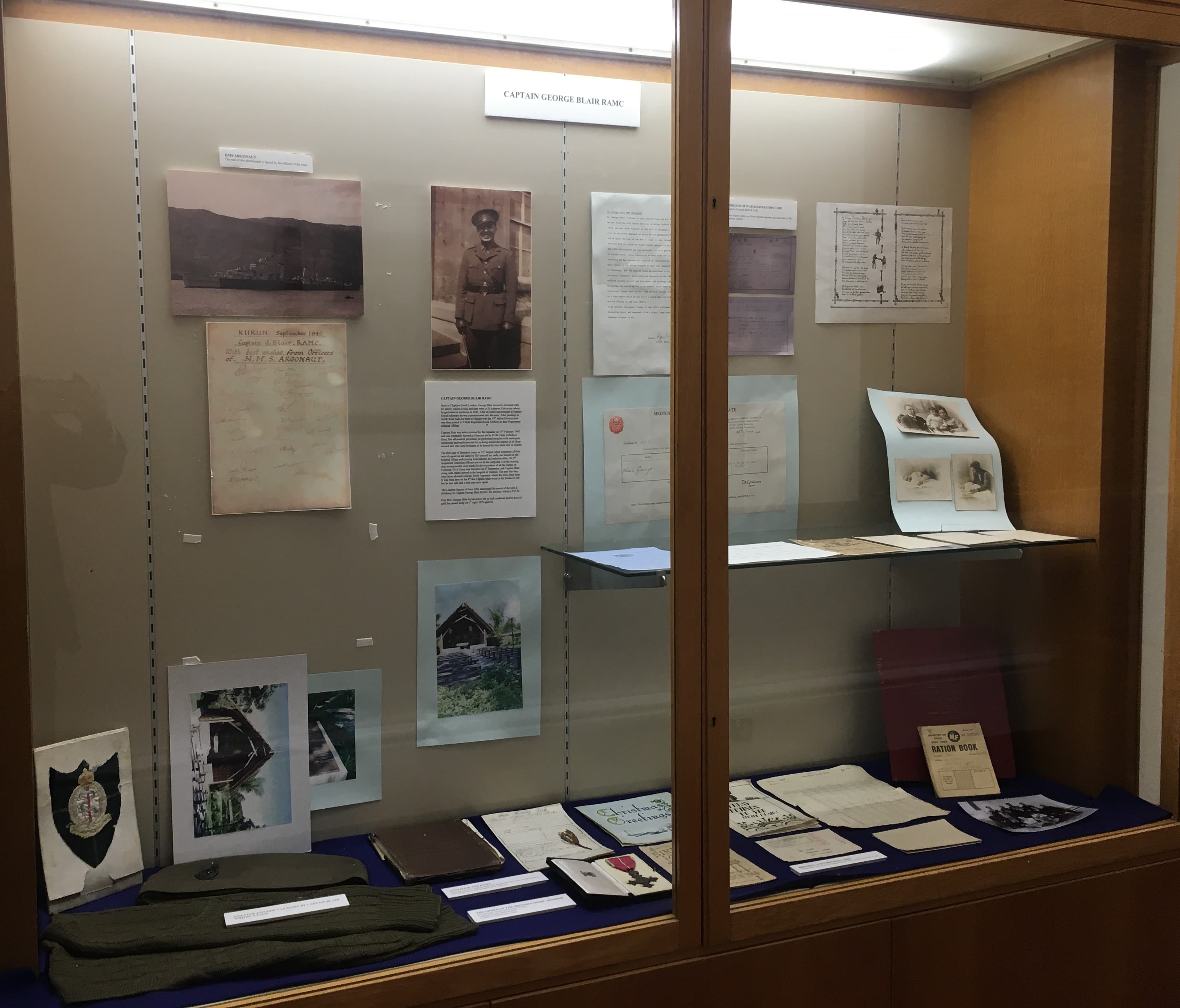 Display_cabinet